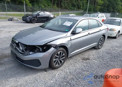 2022 Volkswagen Jetta 1.5T S z USA, uszkodzony, nr VIN 3VWCM7BUXNM001782